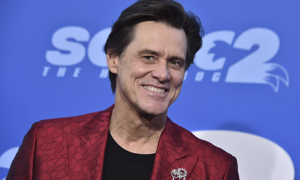 OŽENIO SE! GOVORIO JE DA SE VIŠE NEĆE, PA IZNENADIO SVE Džim Keri u tajnosti treći put rekao "Da"!