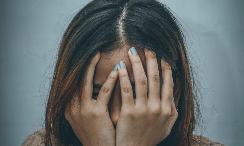 Već sa 12 godina ŠALJU svoje EKSPLICITNE fotografije: Mladi ne prijavljuju SEKSUALNO UZNEMIRAVANJE zbog STRAHA od OSUDE