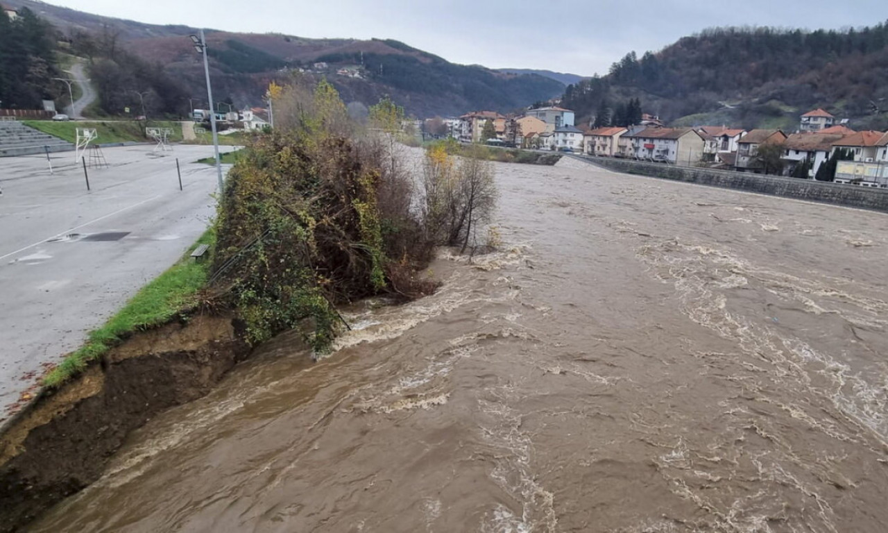 Procenjena ŠTETA od NEVREMENA u NOVOM PAZARU veća od 40 MILIONA DINARA, evakuisana 21 osoba