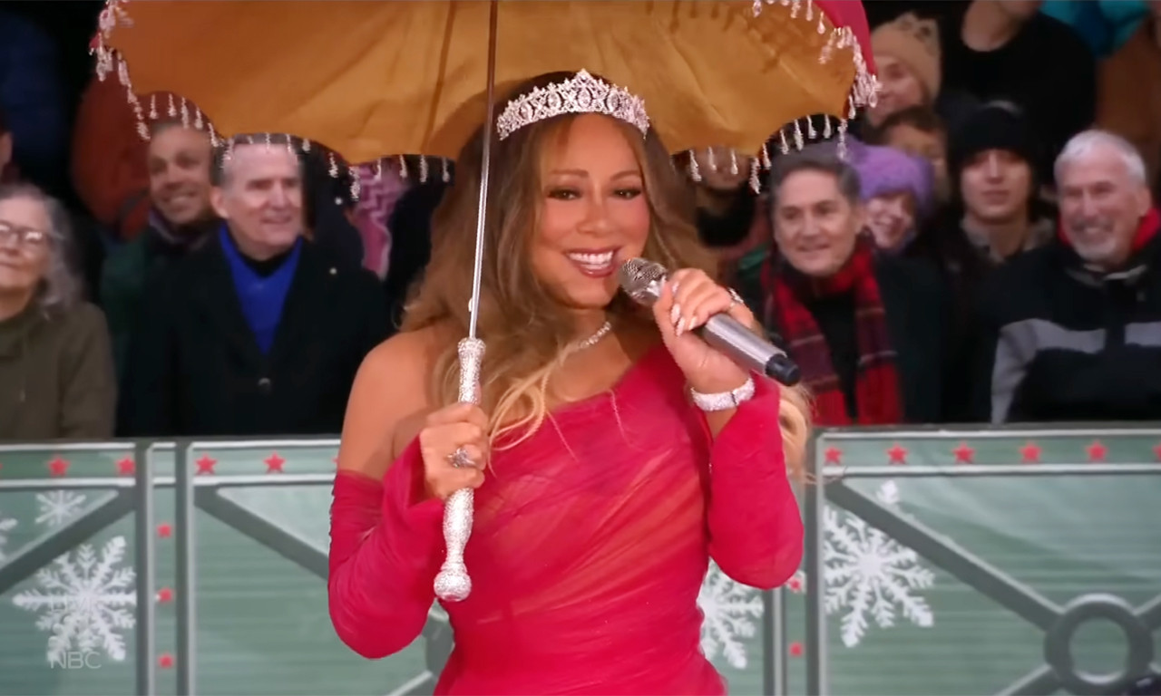 SPEKTAKL NA OTVARANJU ZIMSKIH IGARA Maraja Keri specijalni gost