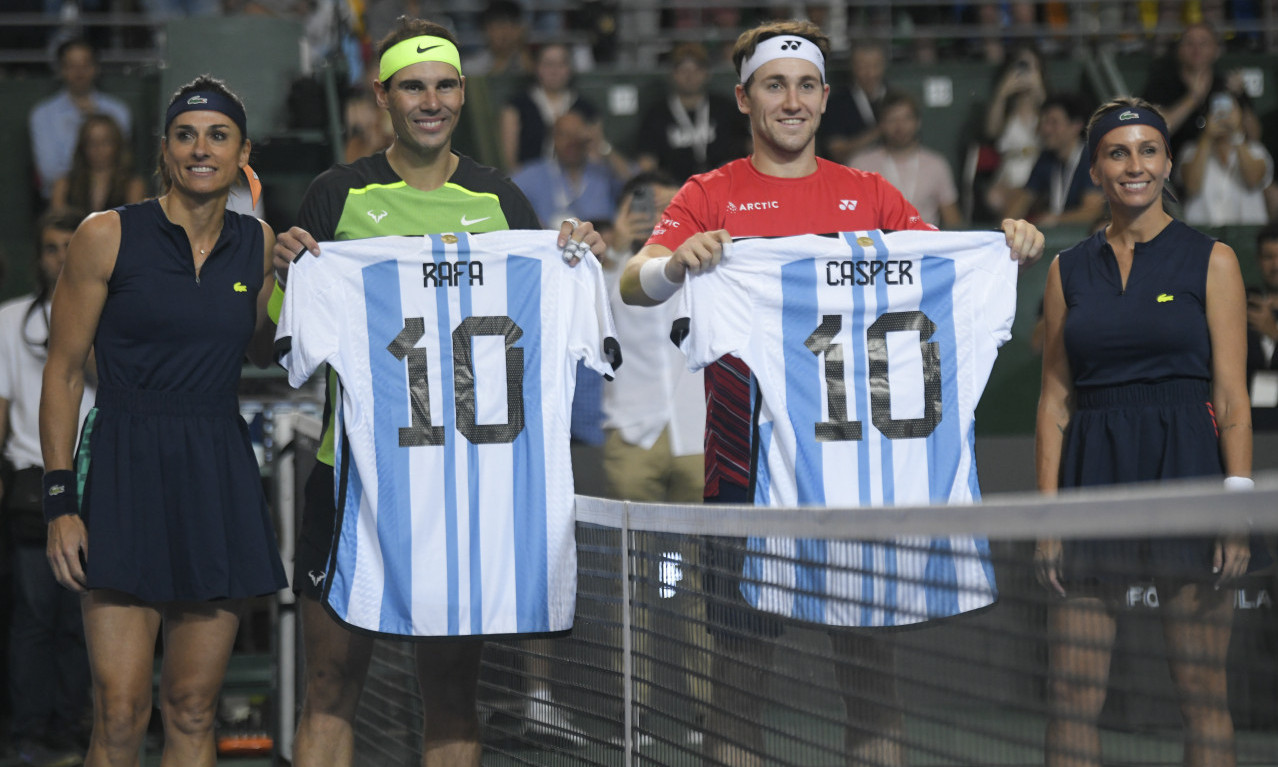 NADAL SE PREPORUČIO Luisu Enrikeu: Rafa tenisku lopticu ZAMENIO FUDBALSKOM