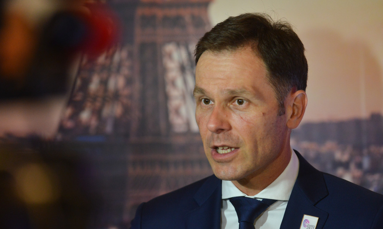 SINIŠA MALI: Ohrabruje MALO OBJEKTIVNIJI pristup SAD prema KiM