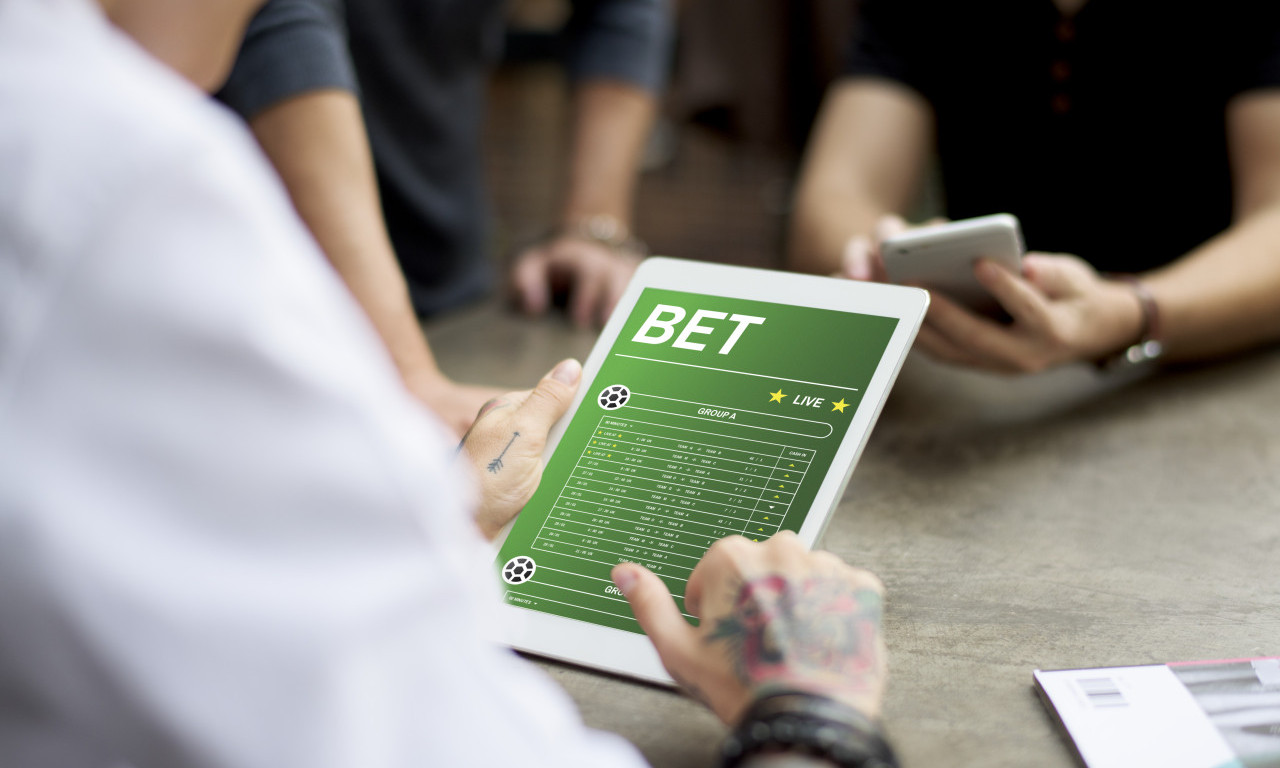 PRVI PUT OBJAVLJENE KVOTE ZA PREMIJERA: Evo kako kladionice kotiraju Vučića, Srdanovića, Dačića...