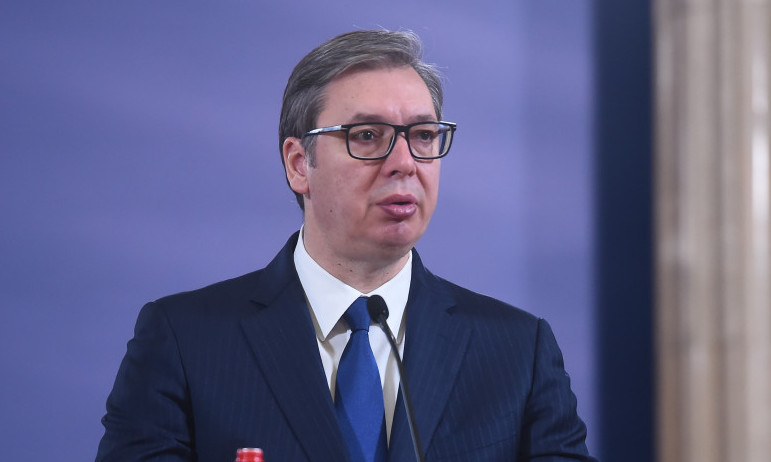 PREDSEDNIK VUČIĆ SE OBRAĆA IZ PARIZA Sastanak lidera Srbije sa Emanuelom Makronom (VIDEO)