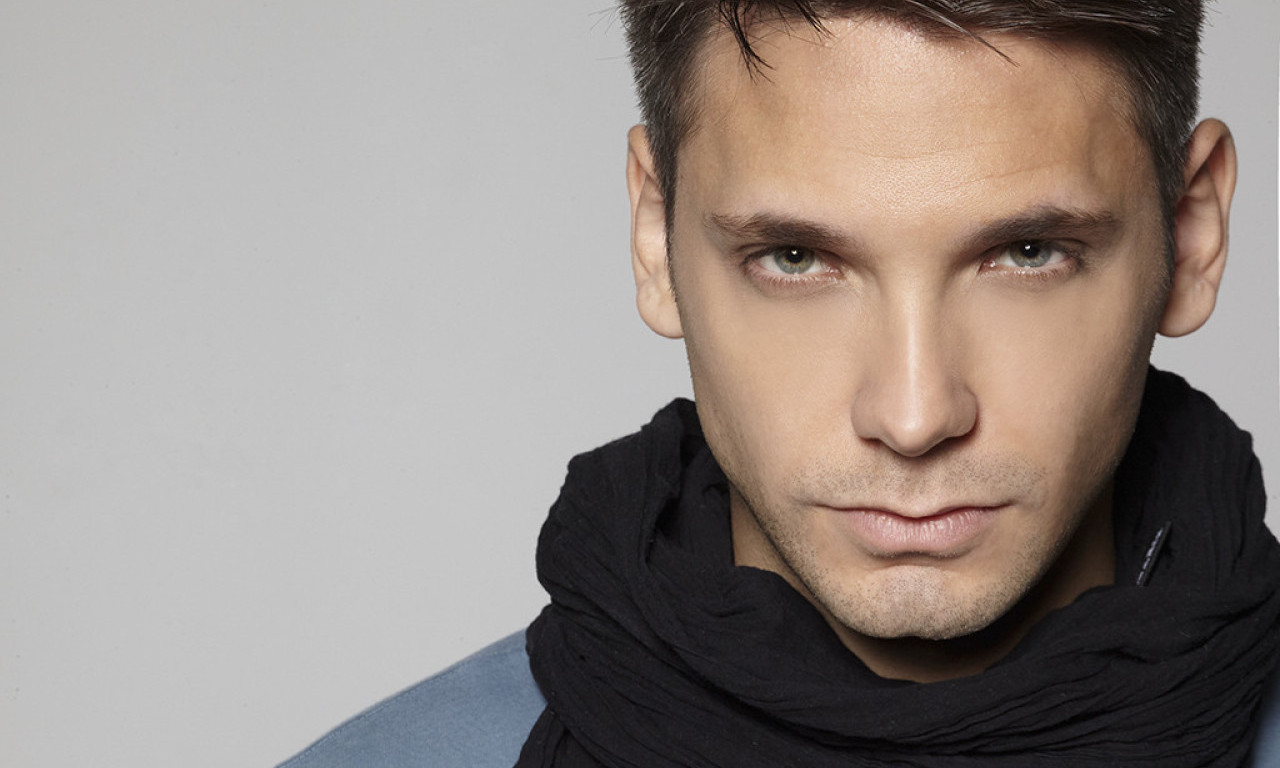 Violončelista NEMANJA STANKOVIĆ najavljuje decembarsku SOLO TURNEJU