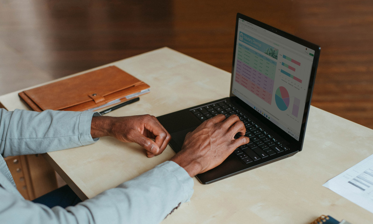 POVRATAK RADU OD KUĆE ZBOG NAFTE? IEA objavila 10 hitnih mera za spas od energetskog kolapsa