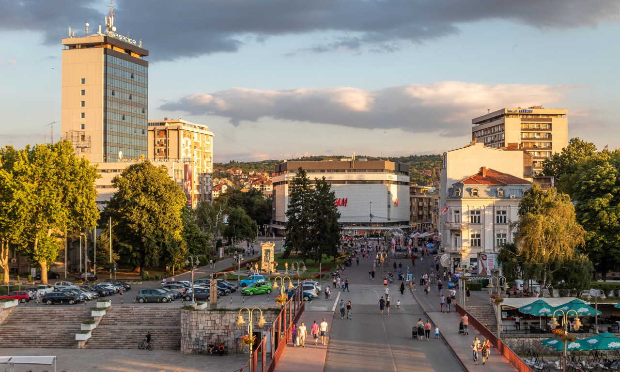 OVO ZAISTA IMA SAMO U SRBIJI Da li je Niš pobednik neverovatnih prizora sa ulica? Pogledajte zašto (VIDEO)