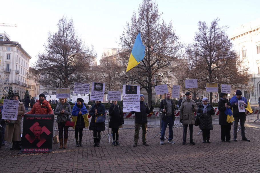 Protest ispred Skale