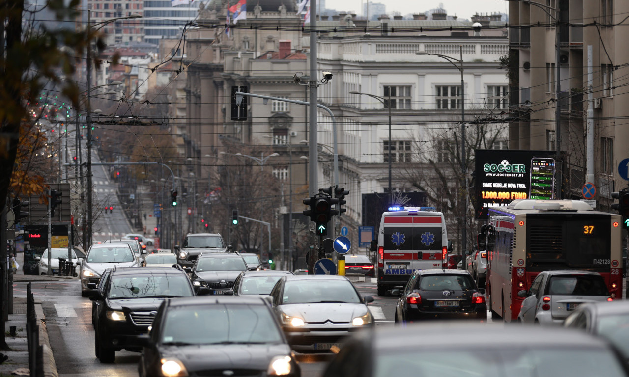 DRONOVI NAD SRBIJOM! Građani bruje o novom načinu kontrole - a ovo su svi detalji (VIDEO)