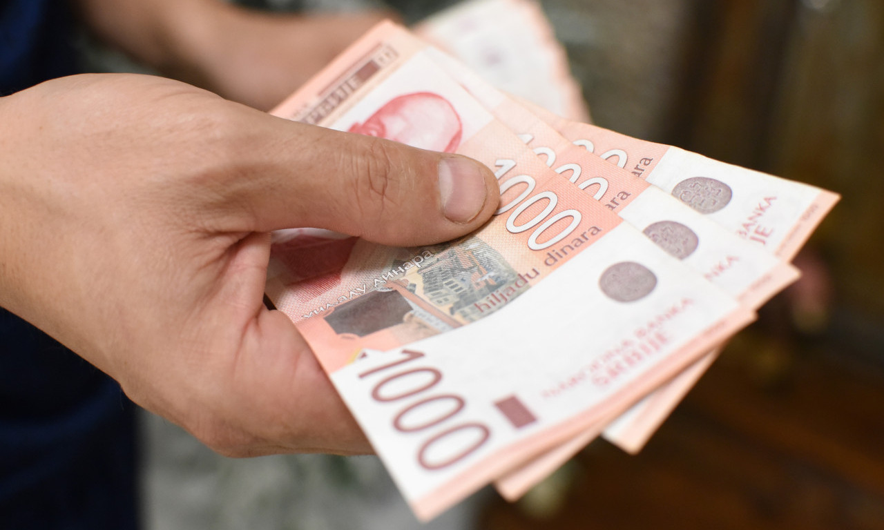 EVO KADA POČINJE ISPLATA: Za novčanu naknadu od 6.000 dinara prijavilo se više od milion građana!