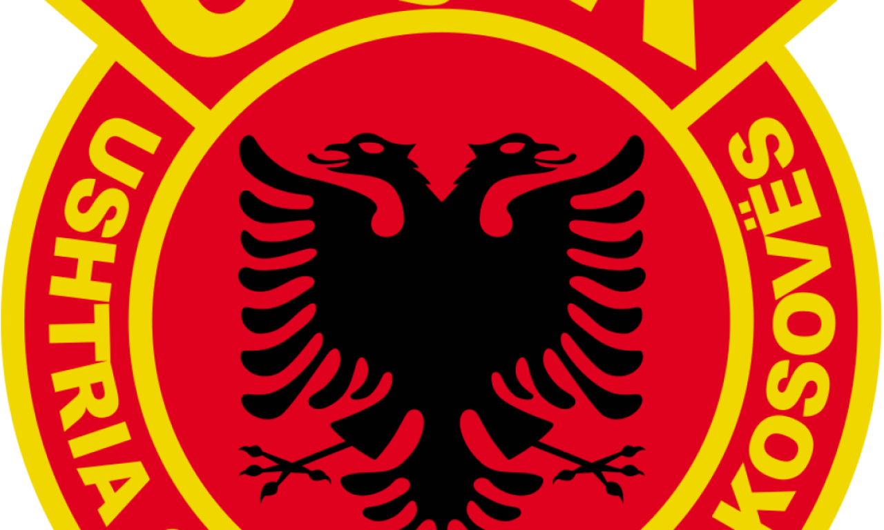 SKANDAL NA ULICAMA DORTMUNDA: Navijači Albanije šetaju sa zastavom UČK - veličaju VELIKU ALBANIJU i ne samo to...(VIDEO)