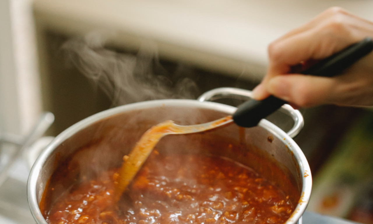 I pasta bolonjeze sve SKUPLJA - paradajz sos za dan poskupeo sa 70 na 92 dinara