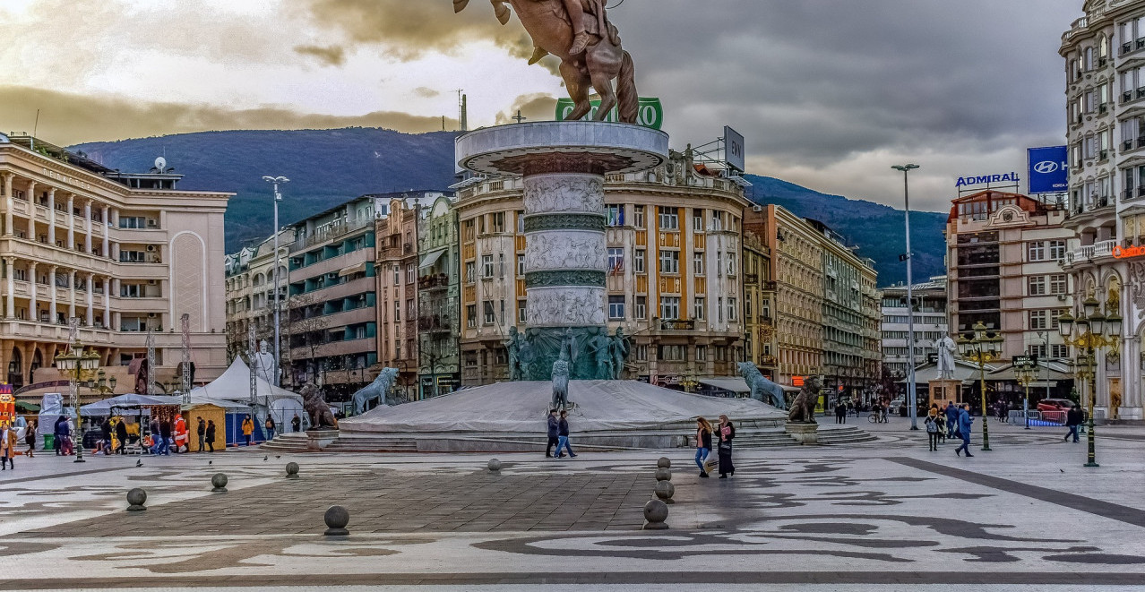 E šta ćemo još čuti! Među UHAPŠENIM dilerima i NASTAVNICA osnovne škole u SKOPLJU