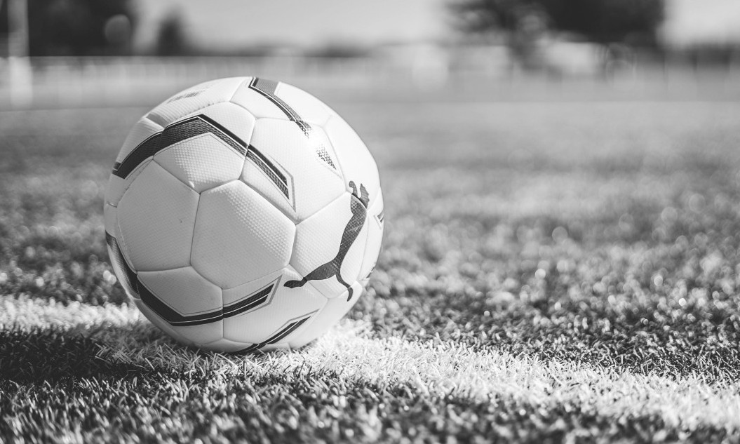 UMRO SREĆKO BOGDAN Navijači tuguju za reprezentativcem i legendom fudbala (FOTO)