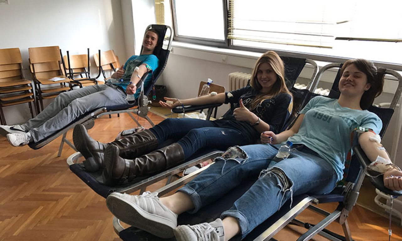Institut za transfuziju krvi Srbije poziva i ove nedelje GRAĐANE da DAJU KRV! Evo na kojim mestima to mogu da urade