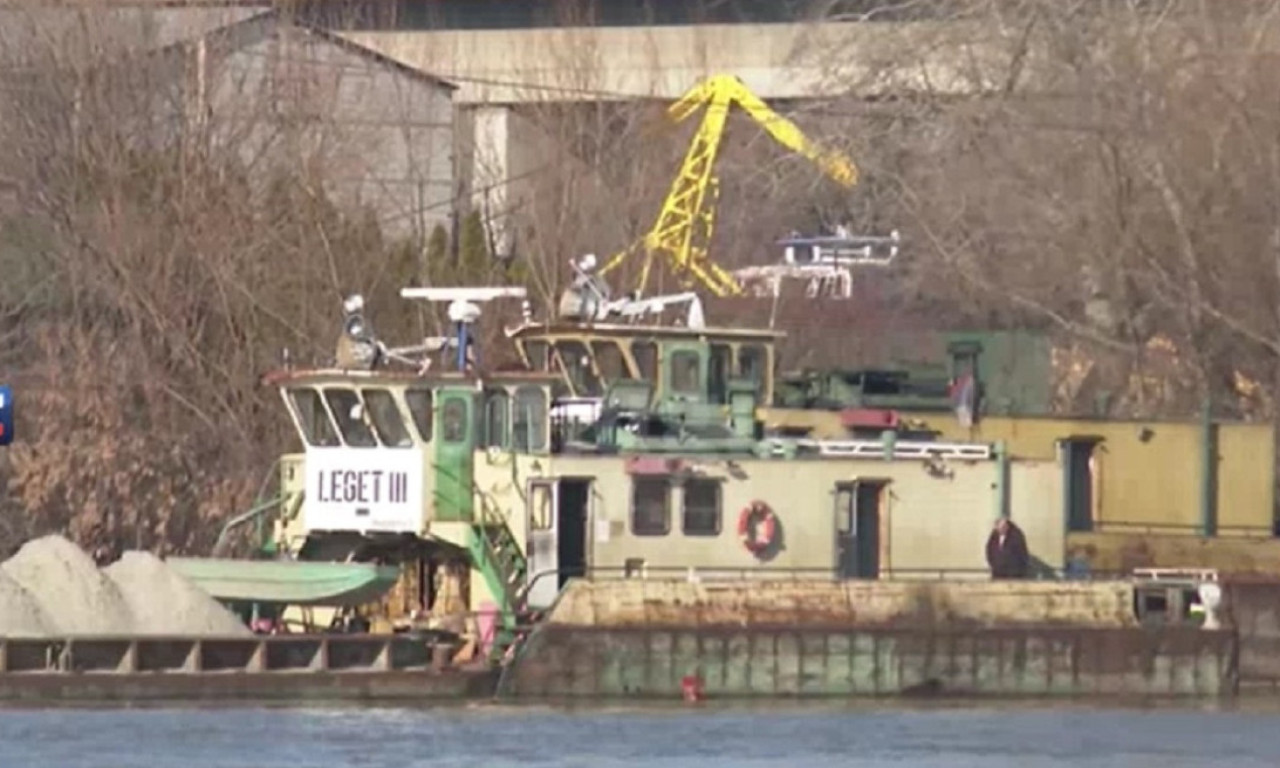 Pogledajte SNIMAK sa Save: Policija zaustavila "PIJANI BROD" i privela POSADU