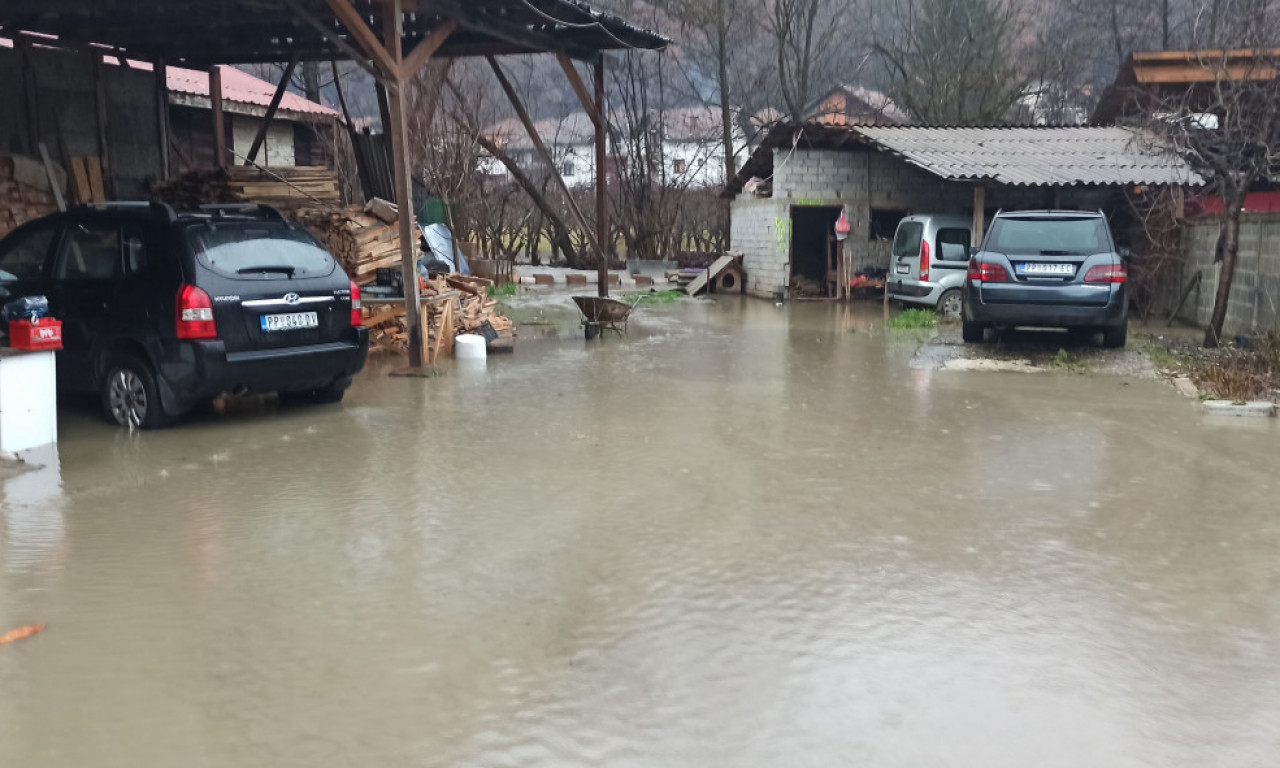 Šestomesečna BEBA evakuisana iz POPLAVA u Priboju