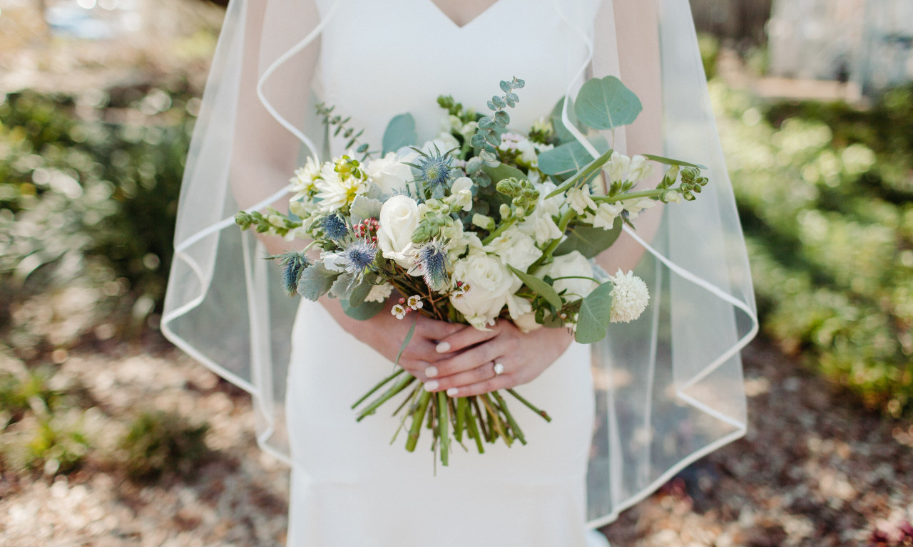 Da MOŽE da NESTANE: Devojka UHVATILA bidermajer, a REAKCIJA njenog MOMKA postala je HIT na netu