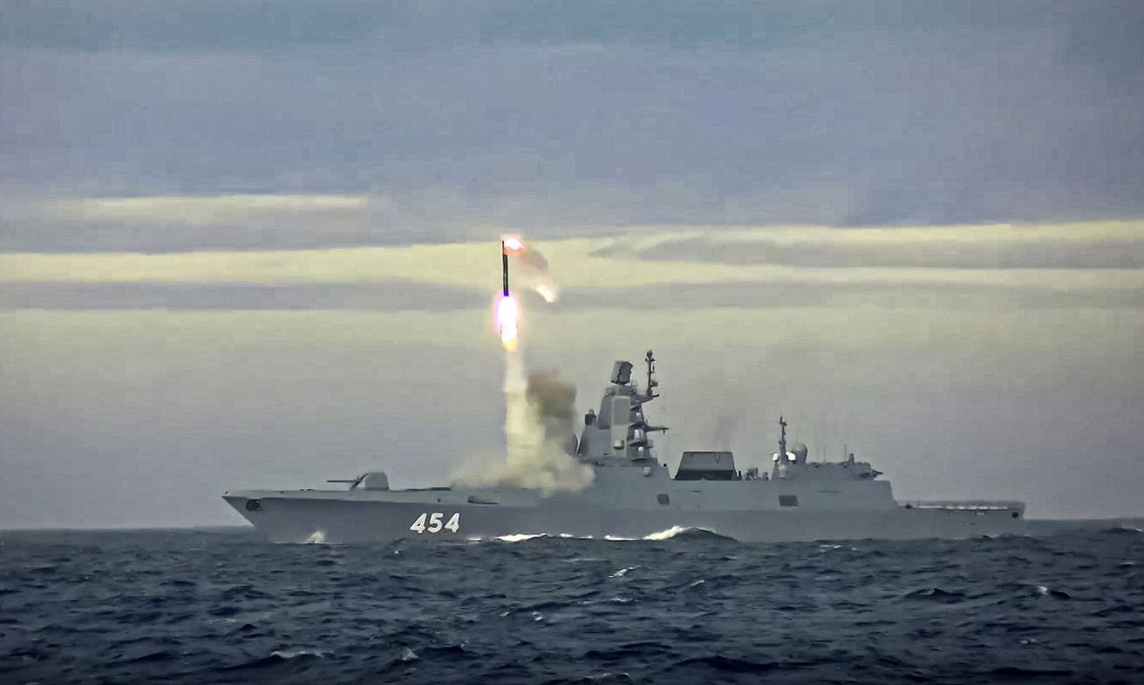DEMONSTRACIJA SILE: Ruska fregata "Admiral Gorškov" izvela vojnu vežbu s NOVIM HIPERSONIČNIM RAKETAMA