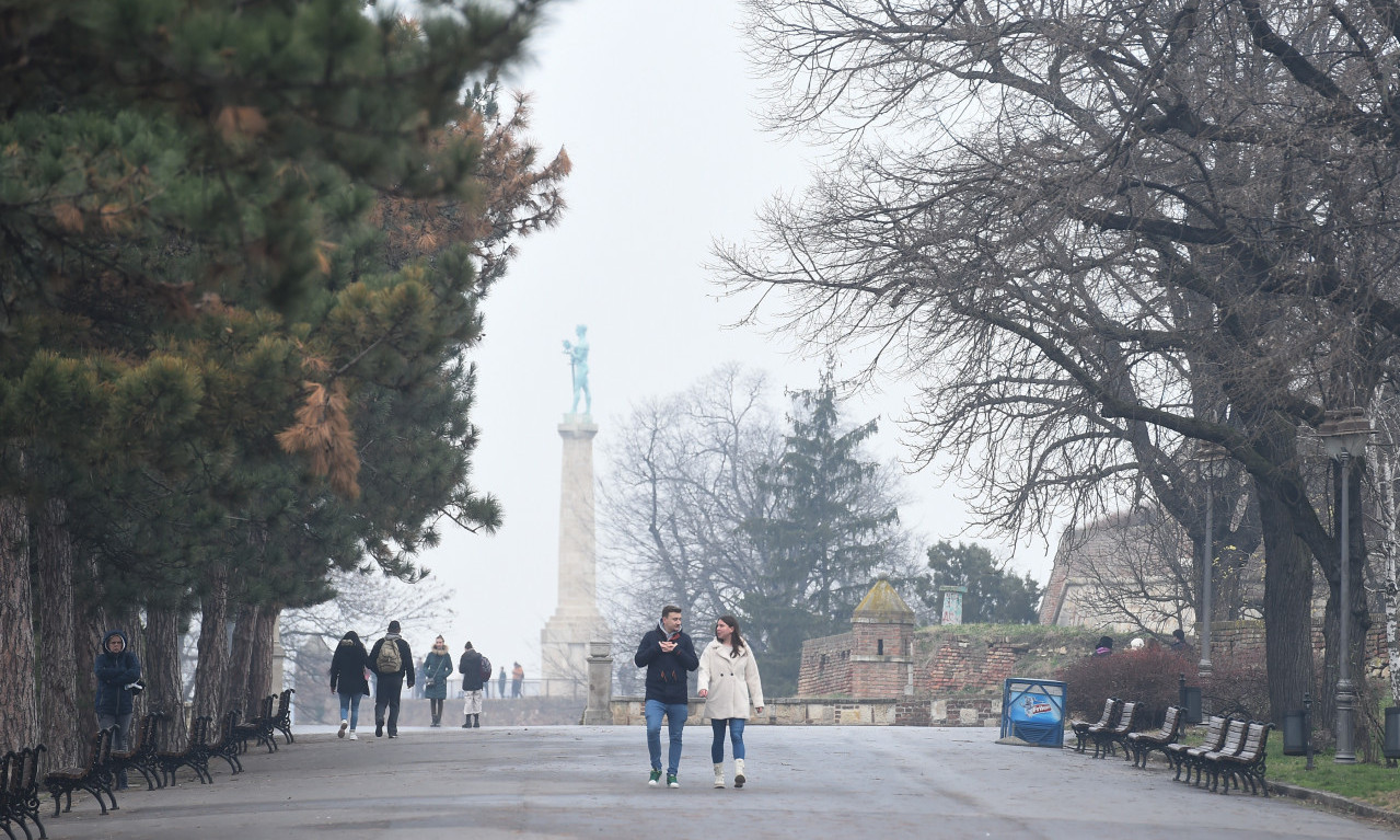 I dalje NENORMALNO TOPLO za ovo doba godine: Danas OBLAČNO, biće i kiše. ali temperatura do +26 °C