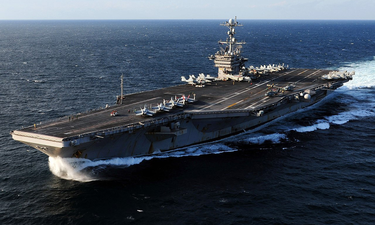UKLETI BROD američke mornarice: 14 članova posade nosača aviona USS Džordž Vašington IZVRŠILO SAMOUBISTVO