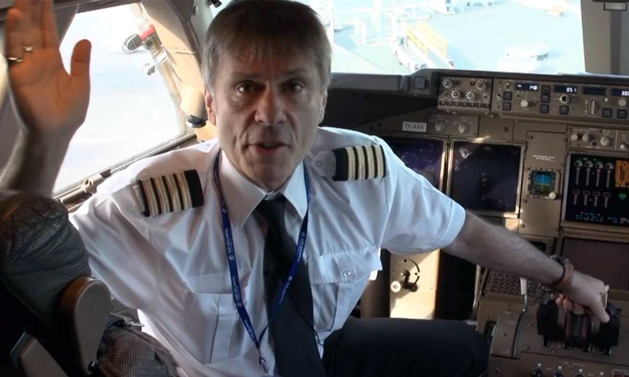 Brus Dikinson ispratio u penziju LEGENDARNI Boing 747 koji PRESTAJE DA SE PROIZVODI