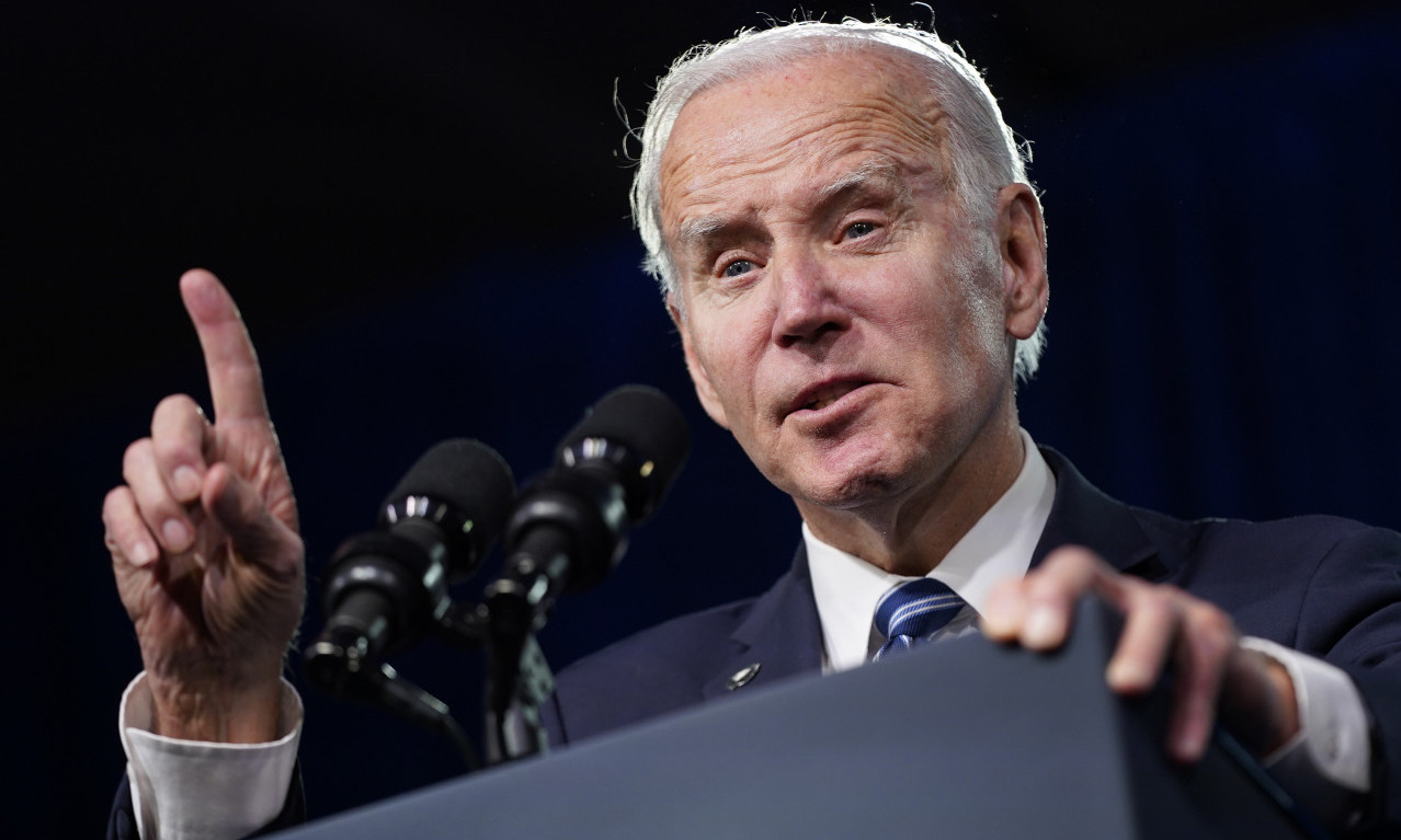 Svet se SMEJE, Amerikanci u STRAHU: Bajden obećao da će se POBRINUTI za kineski BALON