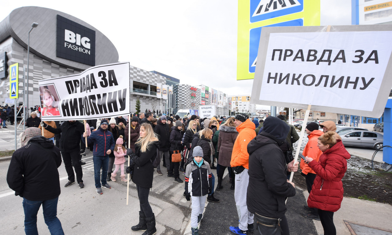 Tražimo POOŠTRENE KAZNE za UBICE PEŠAKA: Na skupu Pravda za Nikolinu, roditelji i druge STRADALE DECE