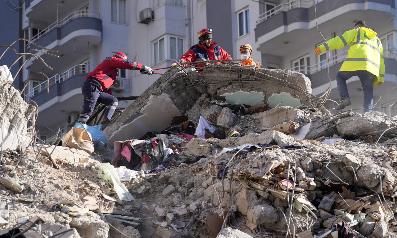 Šta NIKADA, ali BAŠ NIKADA ne bi trebalo da radite kad je ZEMLJOTRES