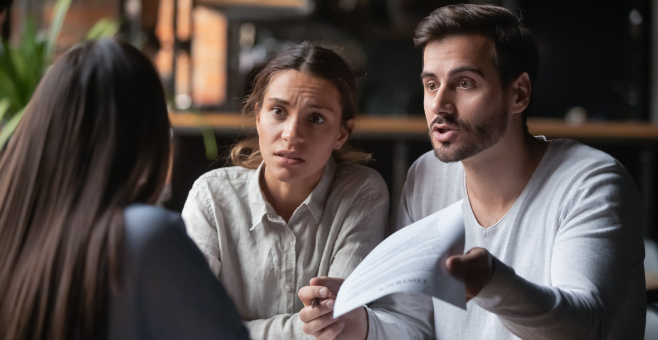 DUG OD 6 DINARA SNEŽANI NAPRAVIO OGROMAN PROBLEM: Otišla u banku za kredit, a onda...