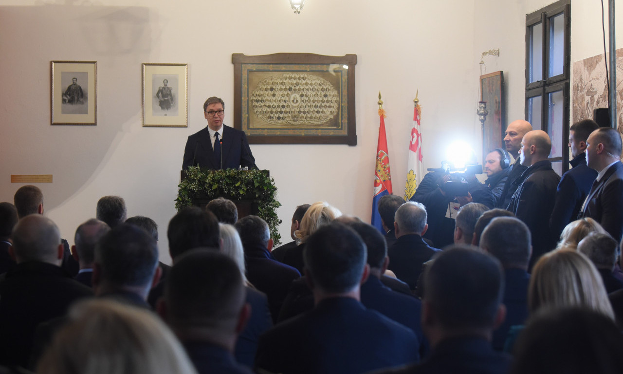 Vučić na Sretenjskoj akademiji: Kad je DRŽAVA ugrožena, najvažnije je da BUDEMO JEDINSTVENI