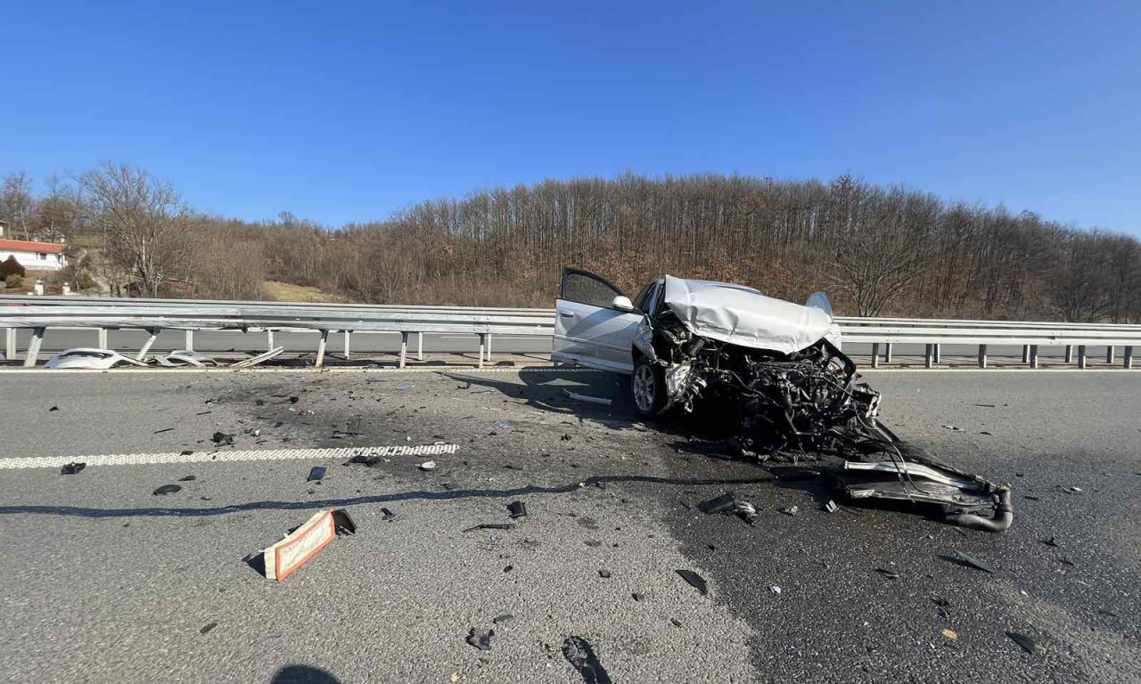 PRVI SNIMAK SA MESTA NESREĆE U LAĆARKU Poginuli otac i ćerka! Prizor je zastrašujuć (VIDEO)