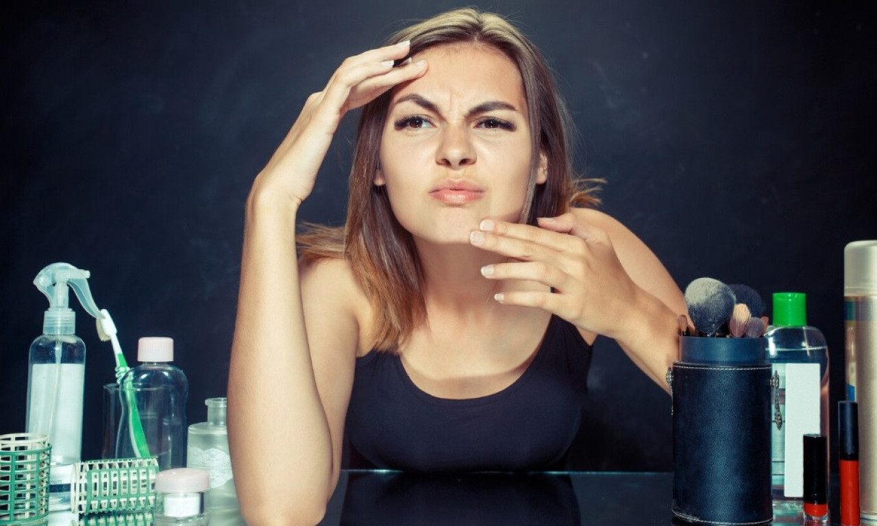 Prvi otkrivaju ono što tajimo: Znakovi STARENJA vide se upravo na KAPCIMA