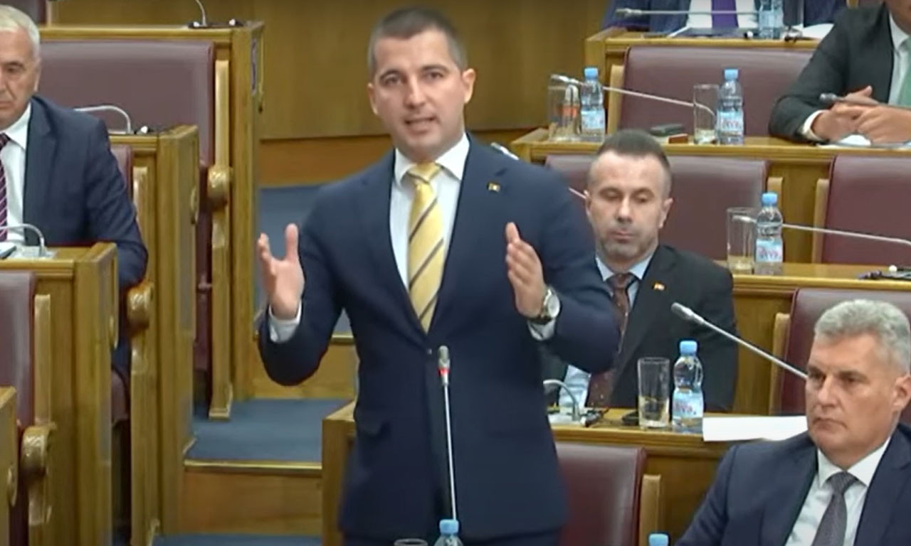 Demokrate Crne Gore PREDLOŽILE Aleksu Bečića za PREDSEDNIČKOG kandidata