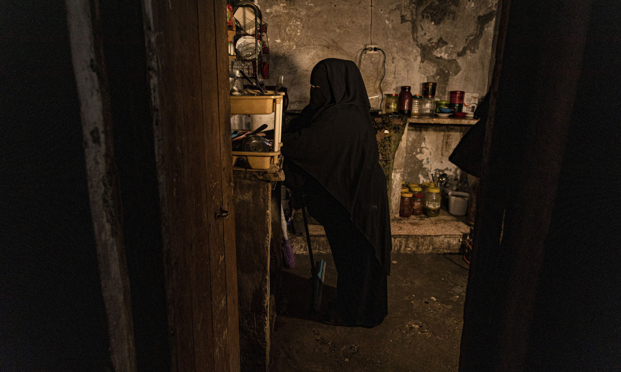 HOROR izveštaj UN: Žene ISIS-a SILOVALE zarobljene DEČAKE kako bi zatrudnele i vratile KALIFAT