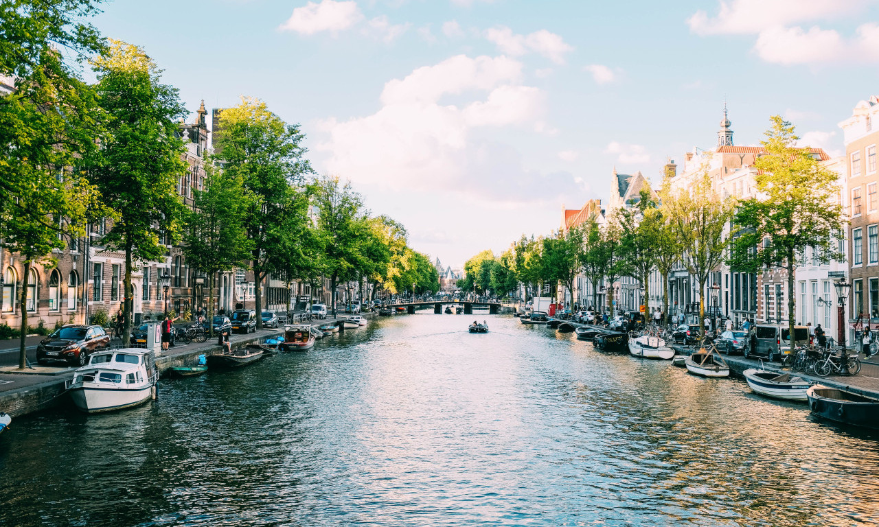 TURISTI U AMSTERDAMU ZAOBILAZE RESTORANE Troše sve manje, a ovo im je omiljena aktivnost