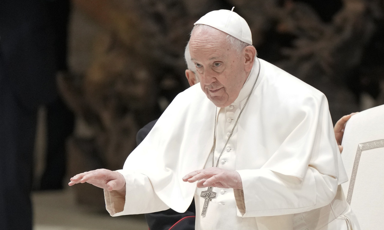 SAUČEŠĆE Srbiji iz Vatikana: PAPA FRANJA poslao telegram posle dva MASAKRA