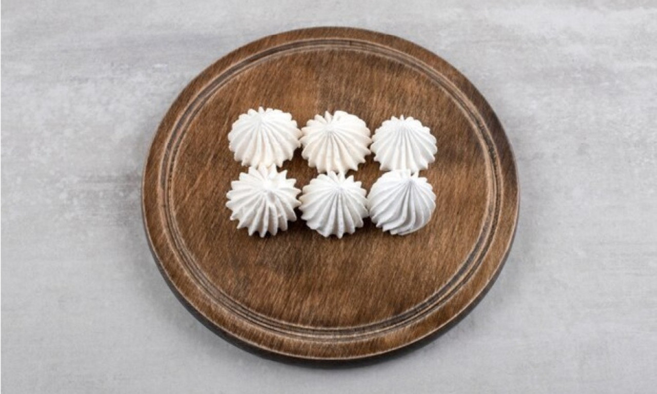 Recept za PUSLICE - bele, ukusne i slatke koje SE TOPE U USTIMA