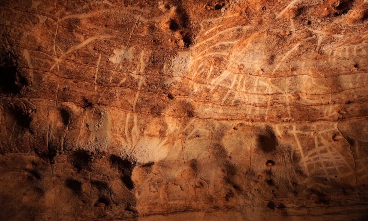 PRAISTORIJSKA UMETNOST: U pećini na severoistoku Španije OTKRIVENO više od 100 GRAVURA