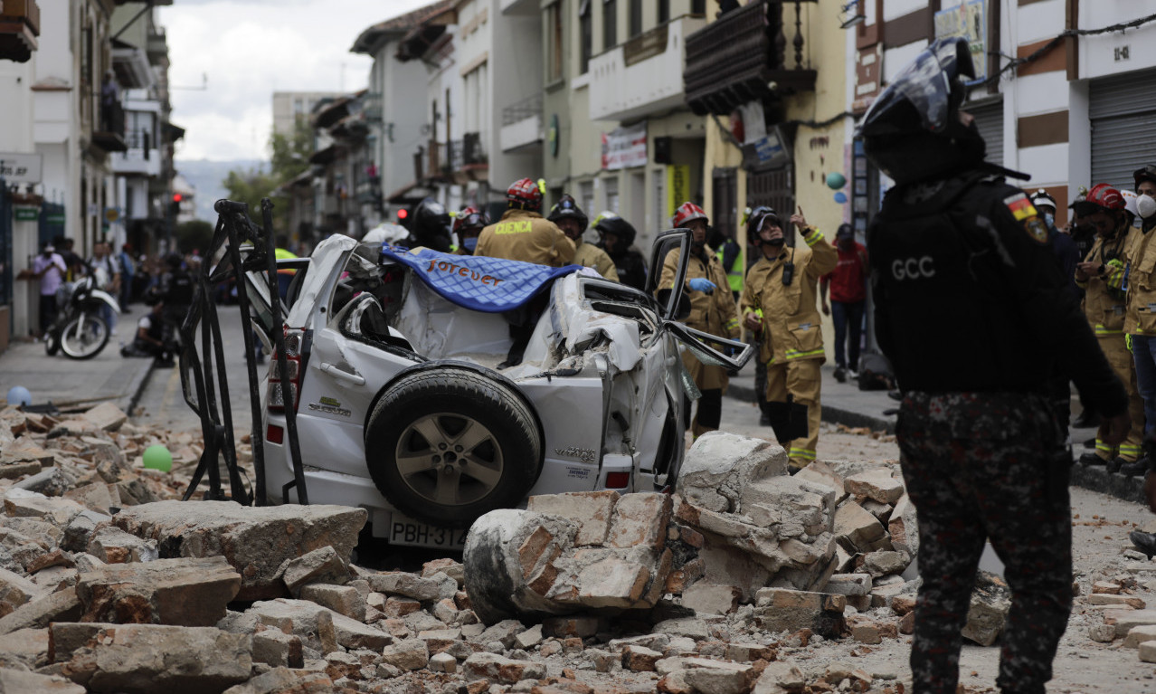 POGINULO najmanje 13 osoba: ZEMLJOTRES od 6,9 stepeni Rihtera pogodio Ekvador
