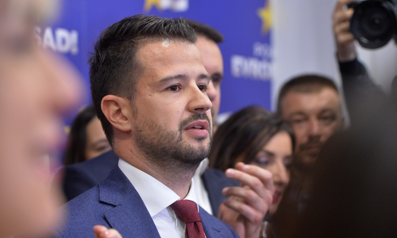 Pred nama je VREME ZAJEDNIČKIH pobeda: Milatović građanima čestitao Dan nezavisnosti