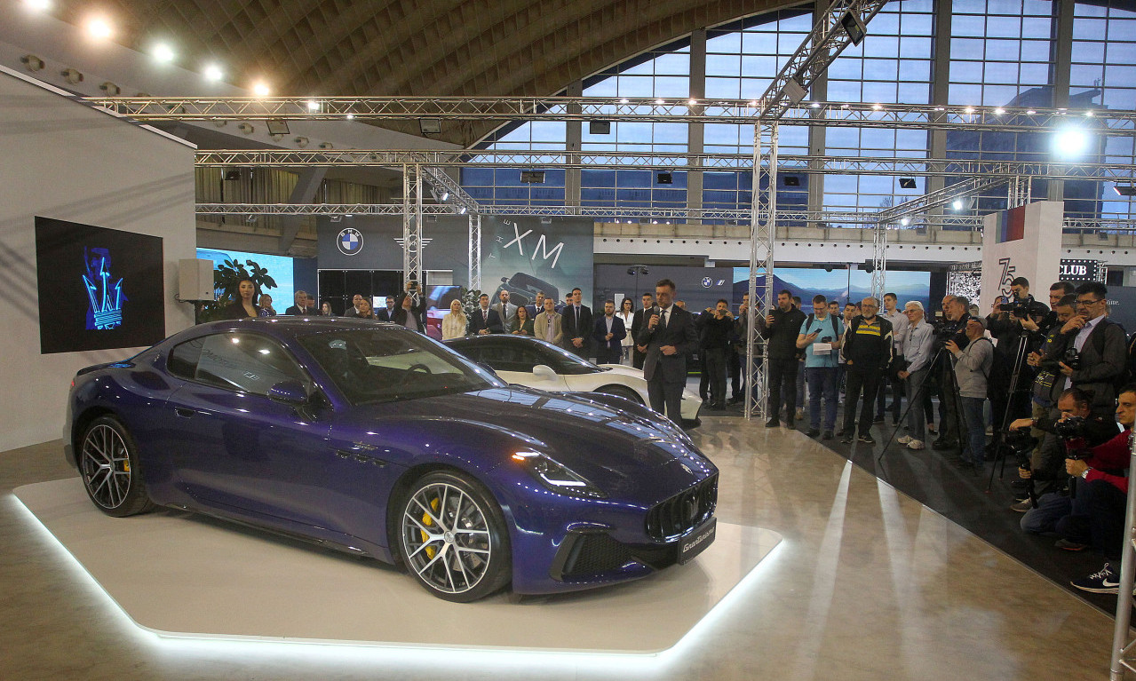 Neko razgleda, a neko i KUPI: Na sajmu automobila bilo oko 85.000 posetilaca