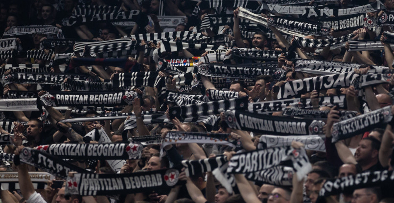 GROBARI uputili "apel za spas FK Partizan": Igračima KASNE PLATE, stadion se ne održava - oterajmo UNIŠTITELJE