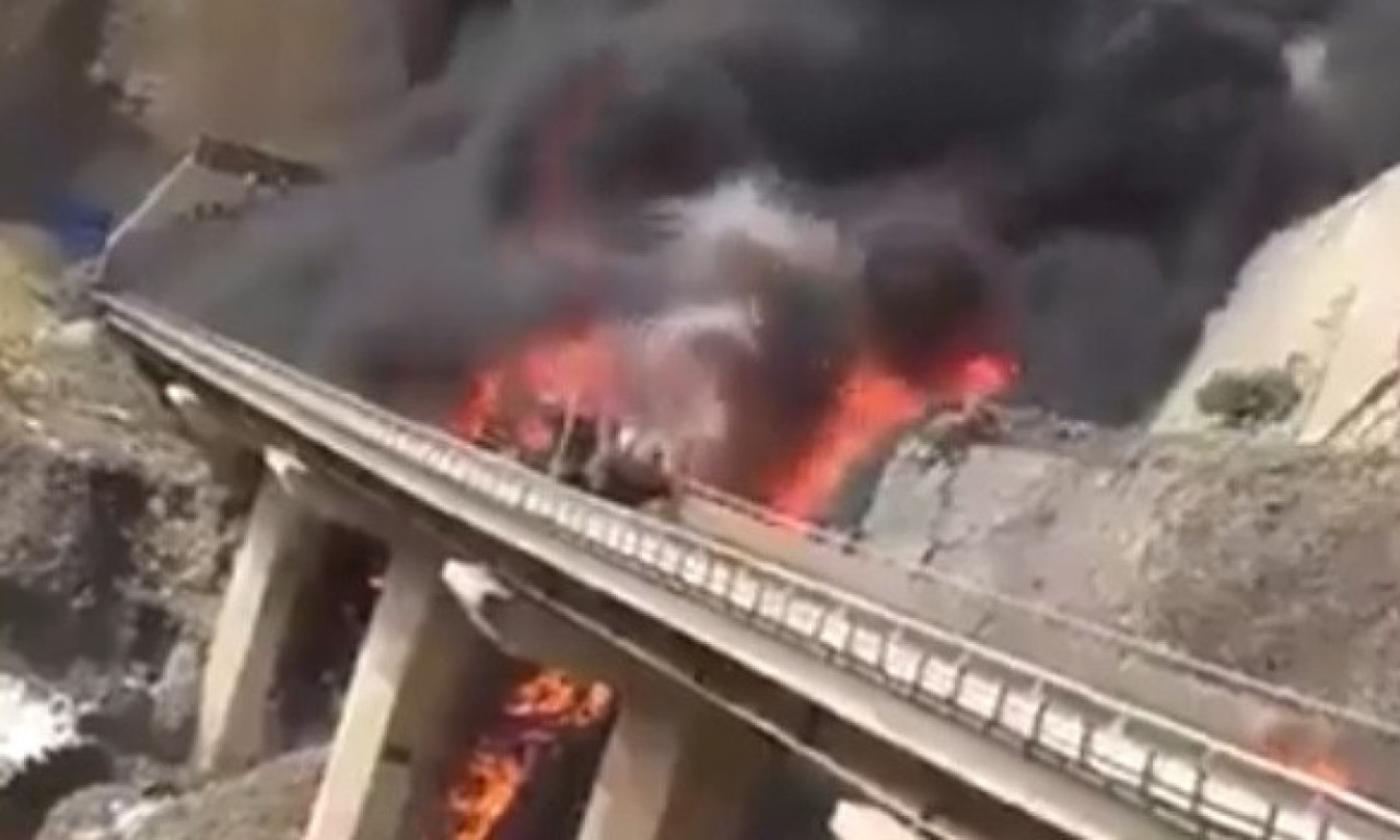 AUTOBUS UDARIO U MOST prevrnuo se i zapalio, NAJMANJE 20 ŽRTAVA: Teška nesreća u Saudijskoj Arabiji