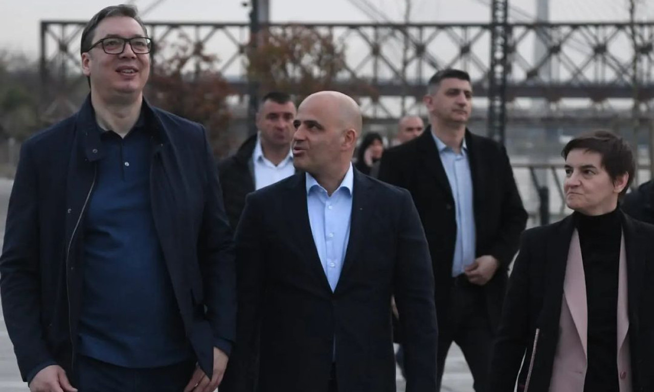 PREDSEDNIK i PREMIJERKA Srbije obišli Beograd na vodi sa Dimitrom KOVAČEVSKIM
