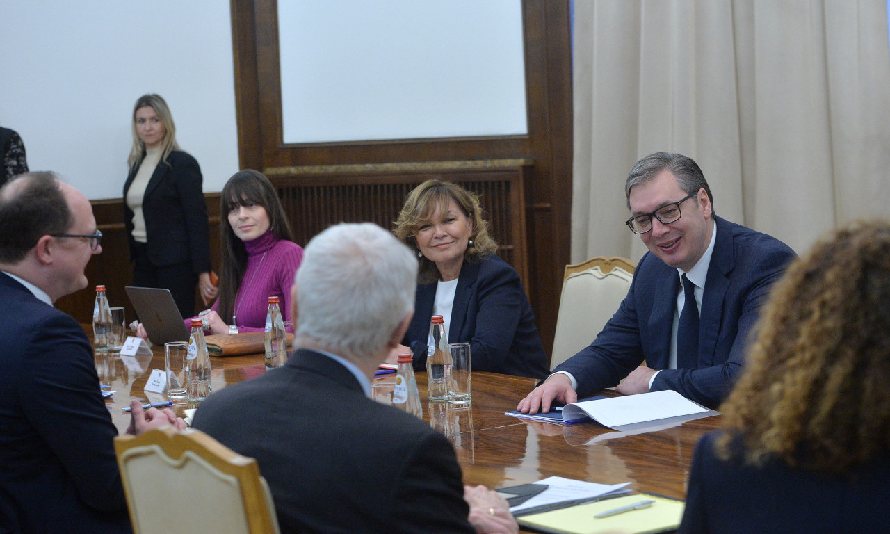 Vučić se zahvalio SAD: Konstruktivan i odgovoran angažman u procesu DIJALOGA sa PRIŠTINOM