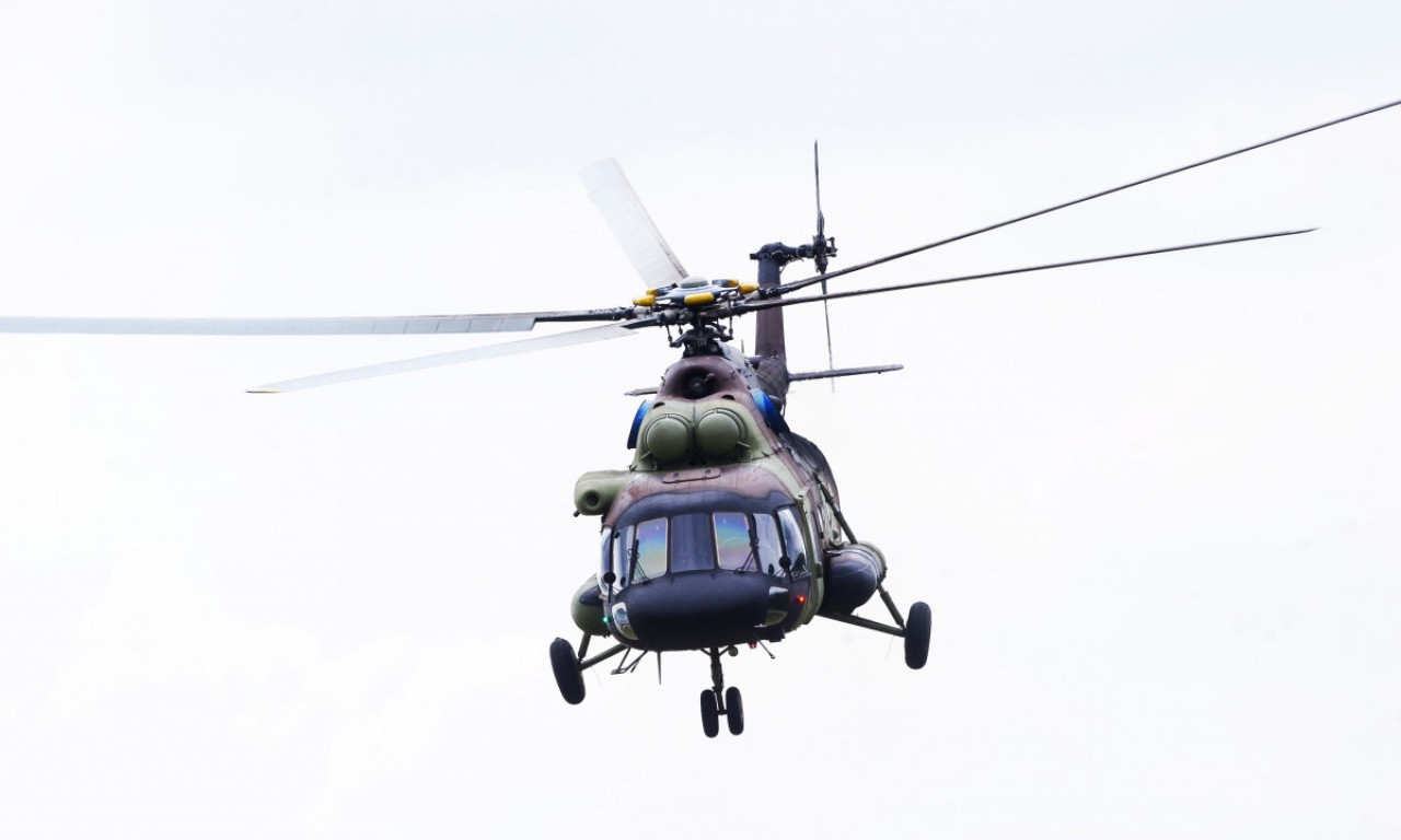 Helikopter MUP Srpske PRINUDNO sleteo u Zalužane: Aktivirao se PROTIVPOŽARNI sistem