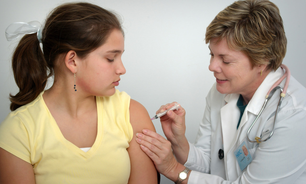 SVAKA ČAST ZA ŠABAC! Prednjače po broju VAKCINISANIH od HPV virusa: Mladi u borbi protiv RAKA GRLIĆA MATERICE