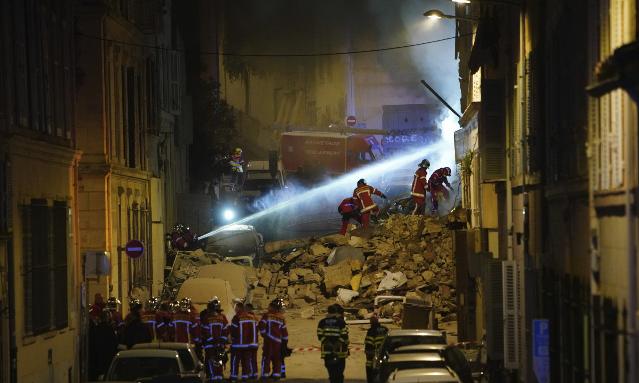 Uzrok EKSPLOZIJE i dalje NEPOZNAT: OSMORO ljudi ZATRPANO pod RUŠEVINAMA zgrada u Marselju