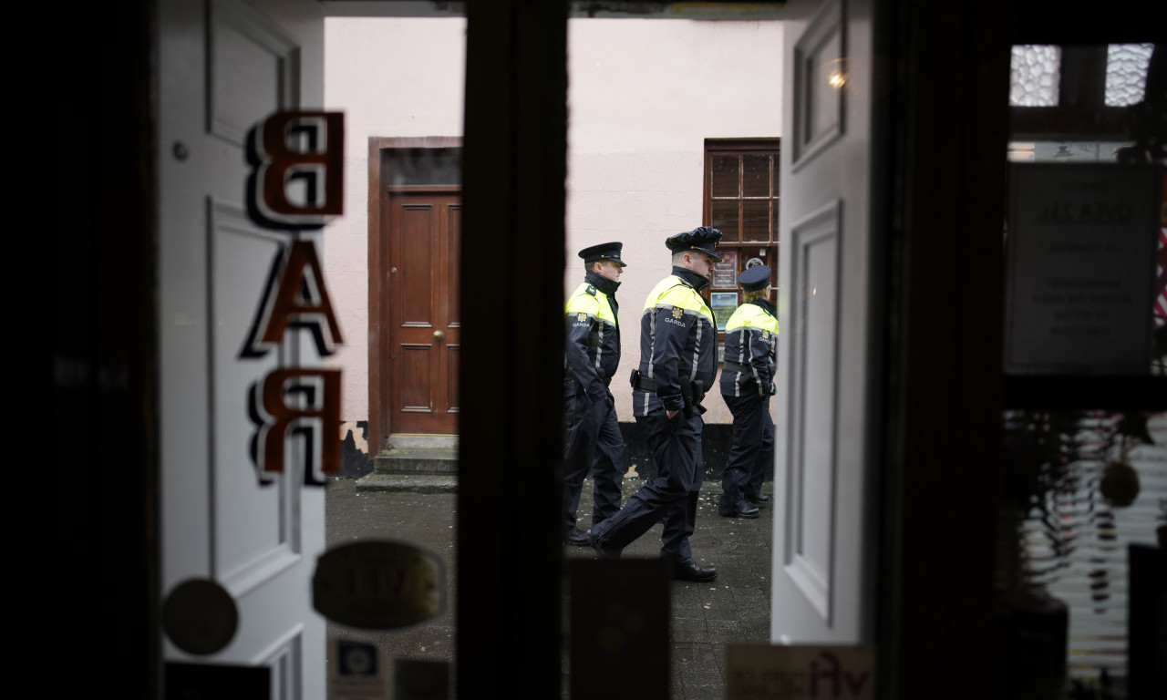 Policija u Severnoj Irskoj PRONAŠLA četiri BOMBE uoči Bajdenove POSETE